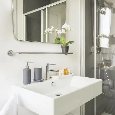 Appartement With View In 6 Perss *